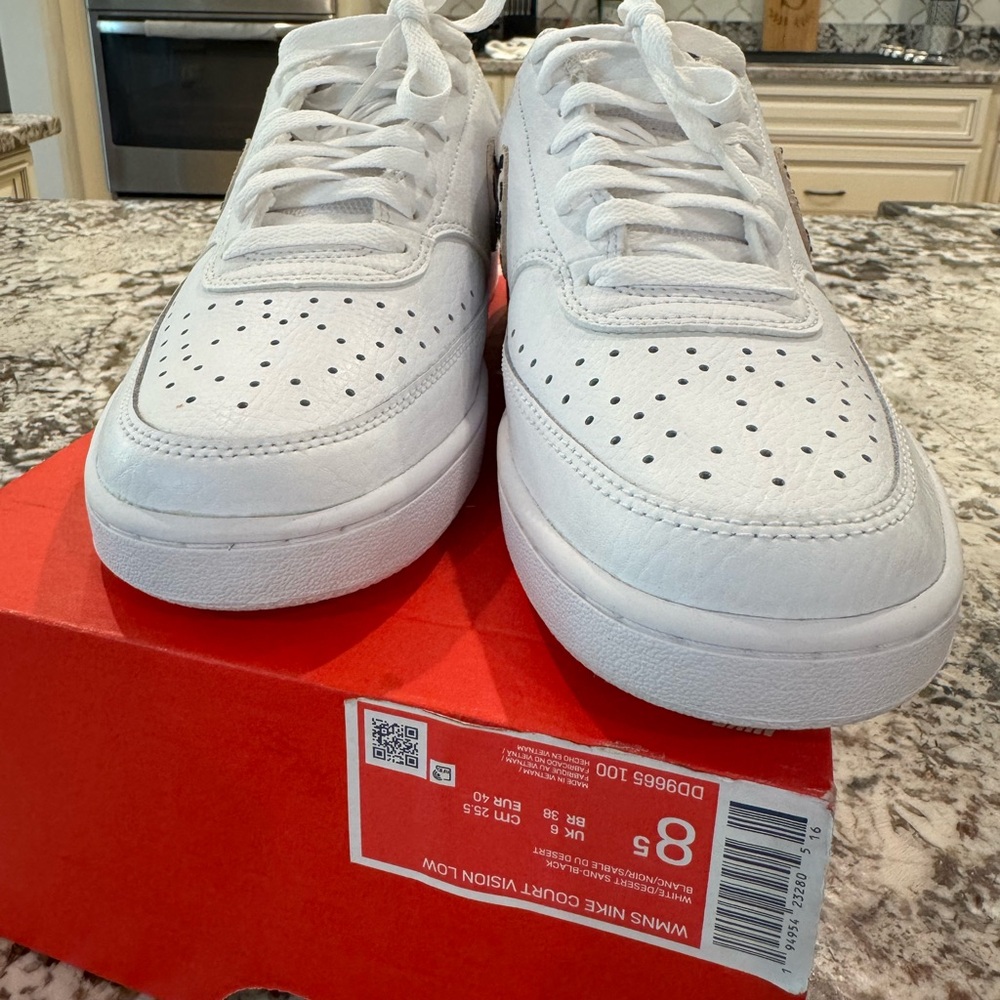Nike Court Vision Low Leopard Swoosh - Picture 3 of 12